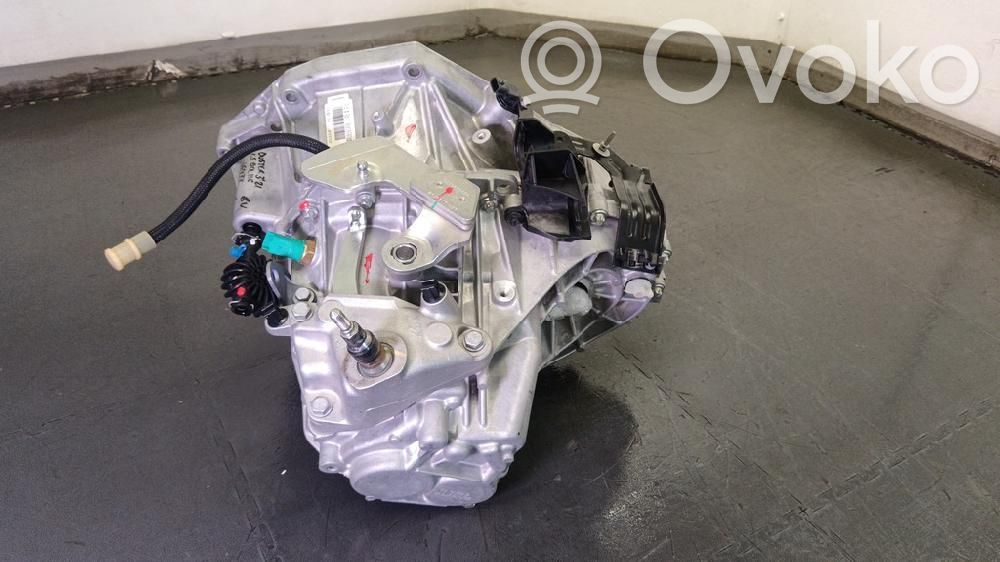 Dacia Duster II Cutie viteze manuală cu 5 trepte 