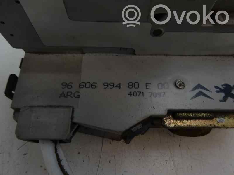 Peugeot 407 Încuietoare ușă spate