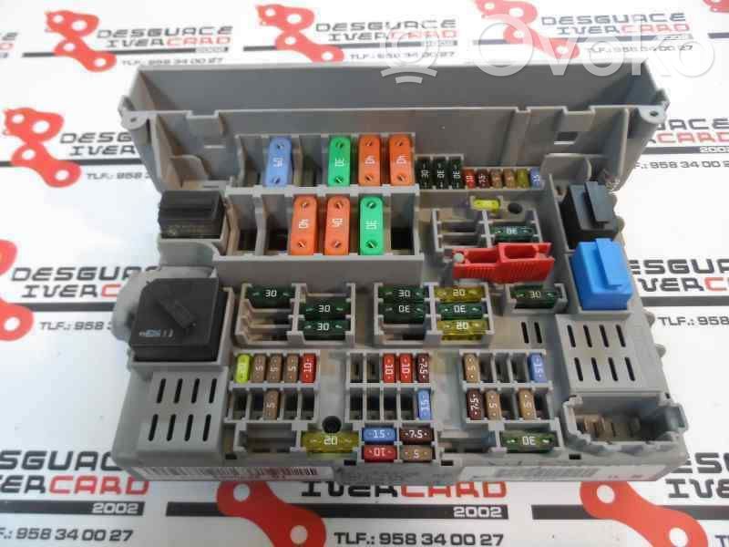 Ramka / Moduł bezpieczników   690662201