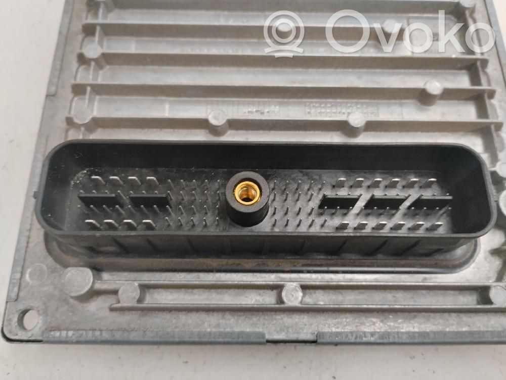Motorsteuergerät/-modul   4M5112A650HG