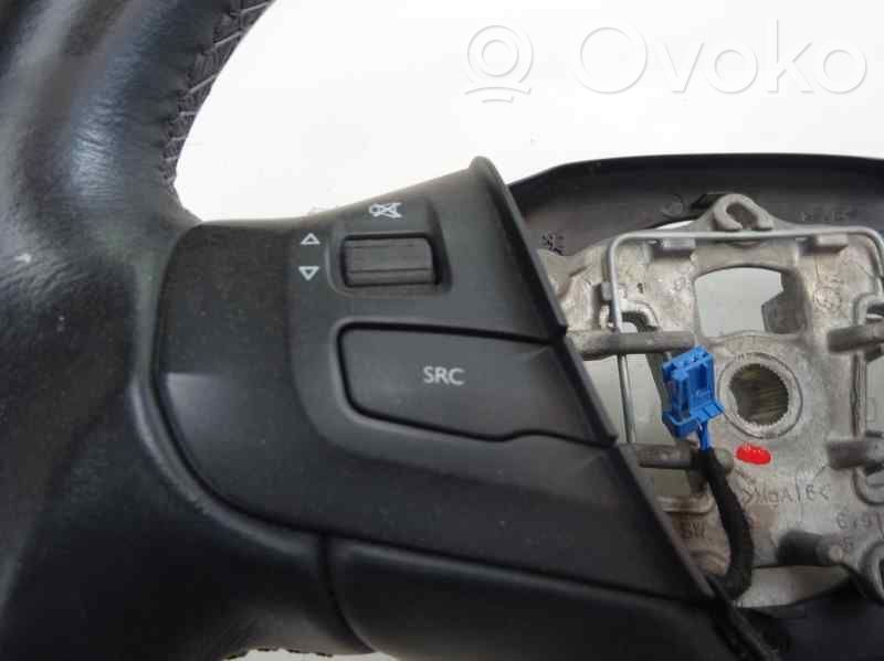 Peugeot 2008 I Volante