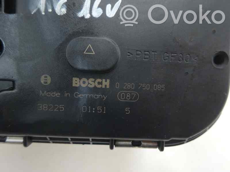 Peugeot 206 Drosselklappe 