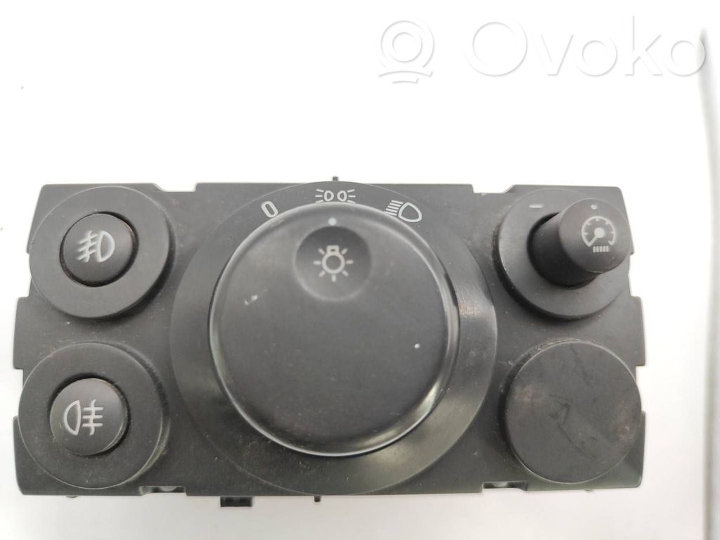 Light switch   13100141,1815,0320,LK04063050