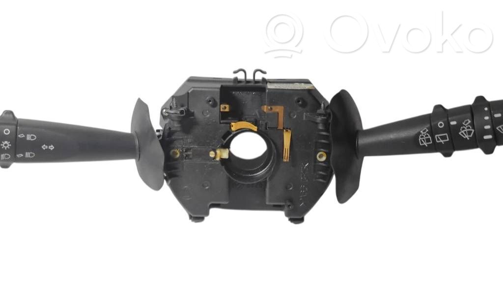 Alfa Romeo 147 Interruptor/palanca de limpiador de luz de giro 