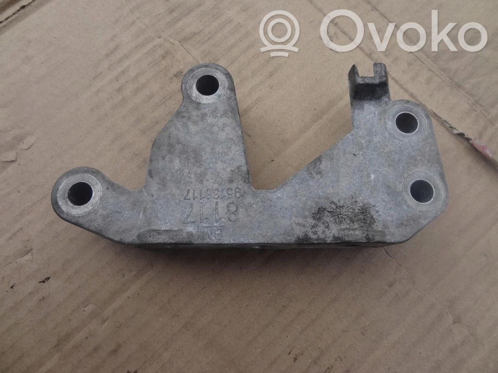 Opel Mokka Engine mounting bracket 
