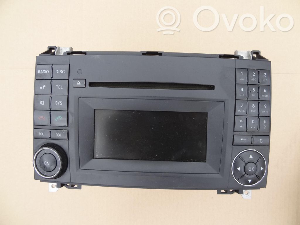 Mercedes-Benz B W245 Panel / Radioodtwarzacz CD/DVD/GPS 