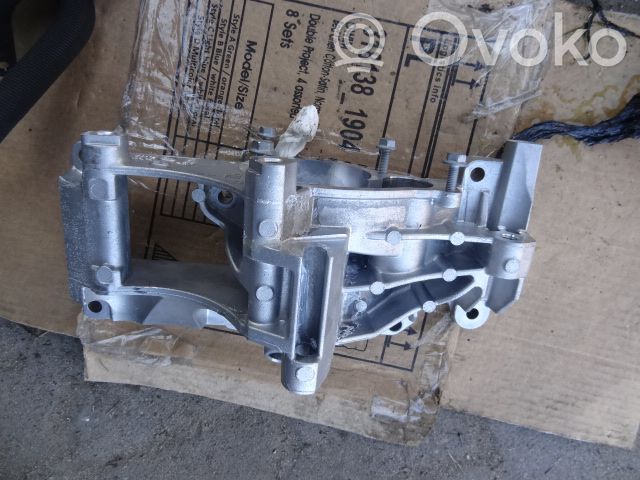 BMW 5 G30 G31 G38 Pompe de circulation d'eau 