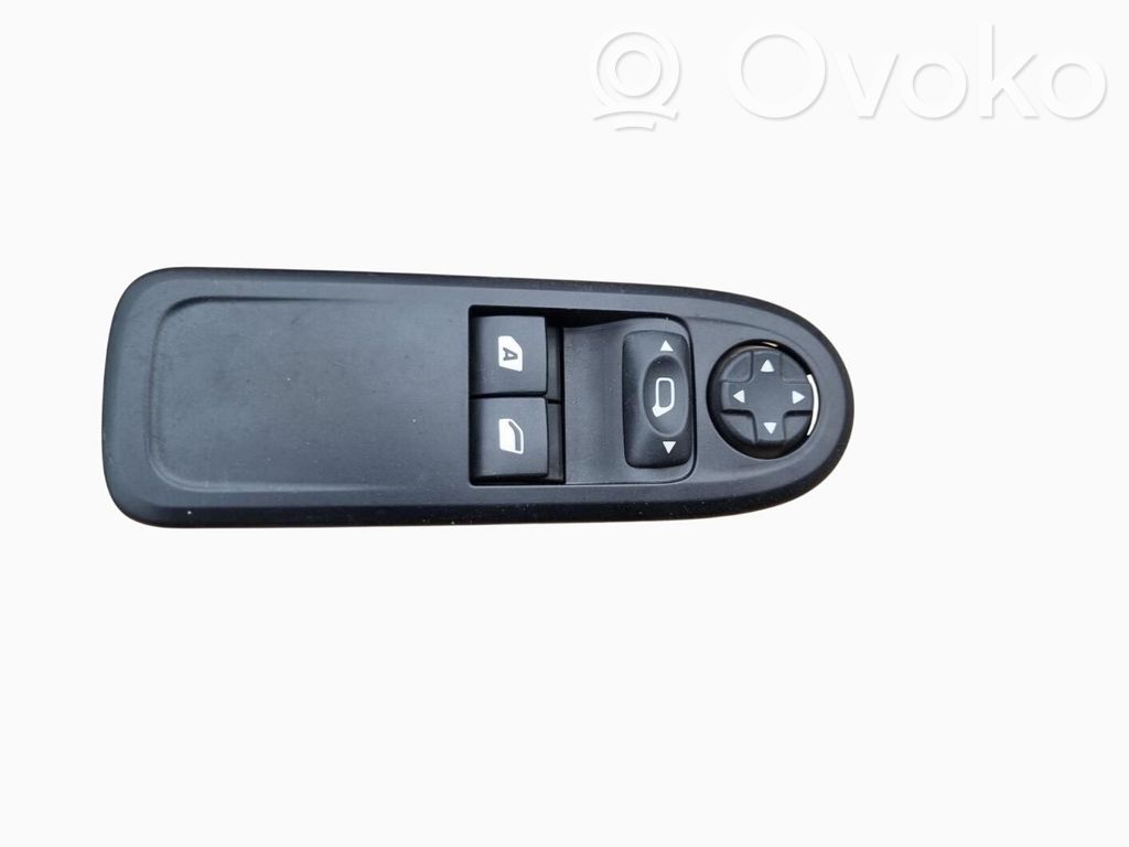 Citroen C3 Aircross Quarter vent window switch 