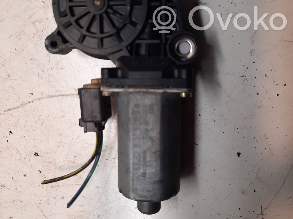 BMW 3 E46 Rear door window regulator motor 