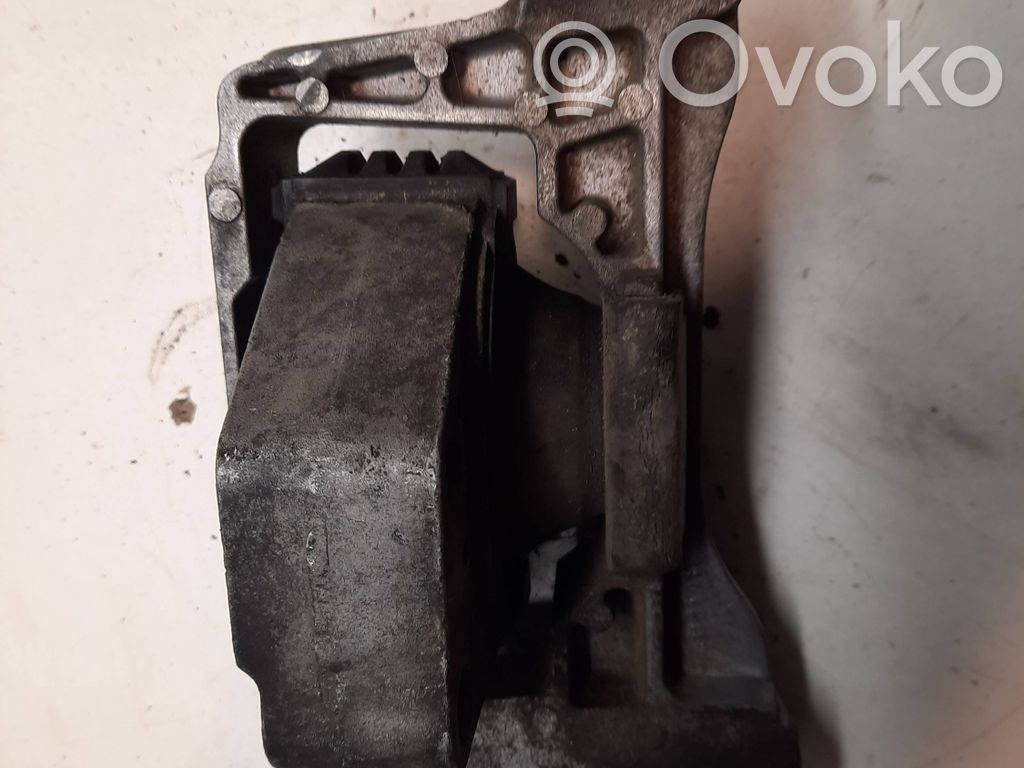 Mazda 5 Dzinēja spilvens 