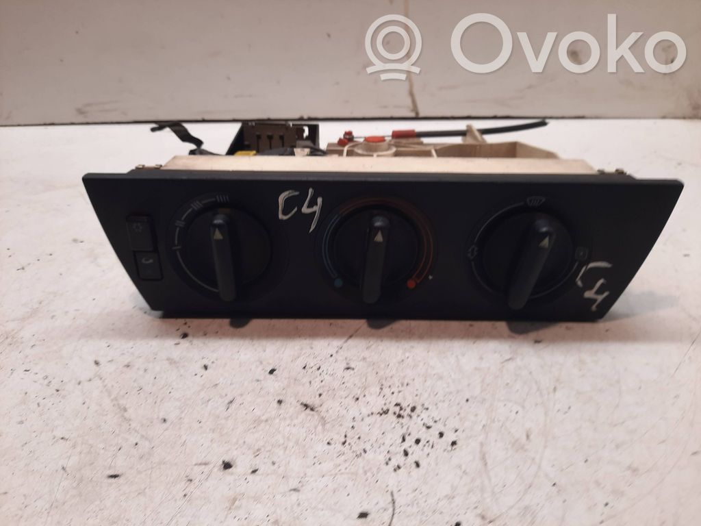Climate control unit   A0820045