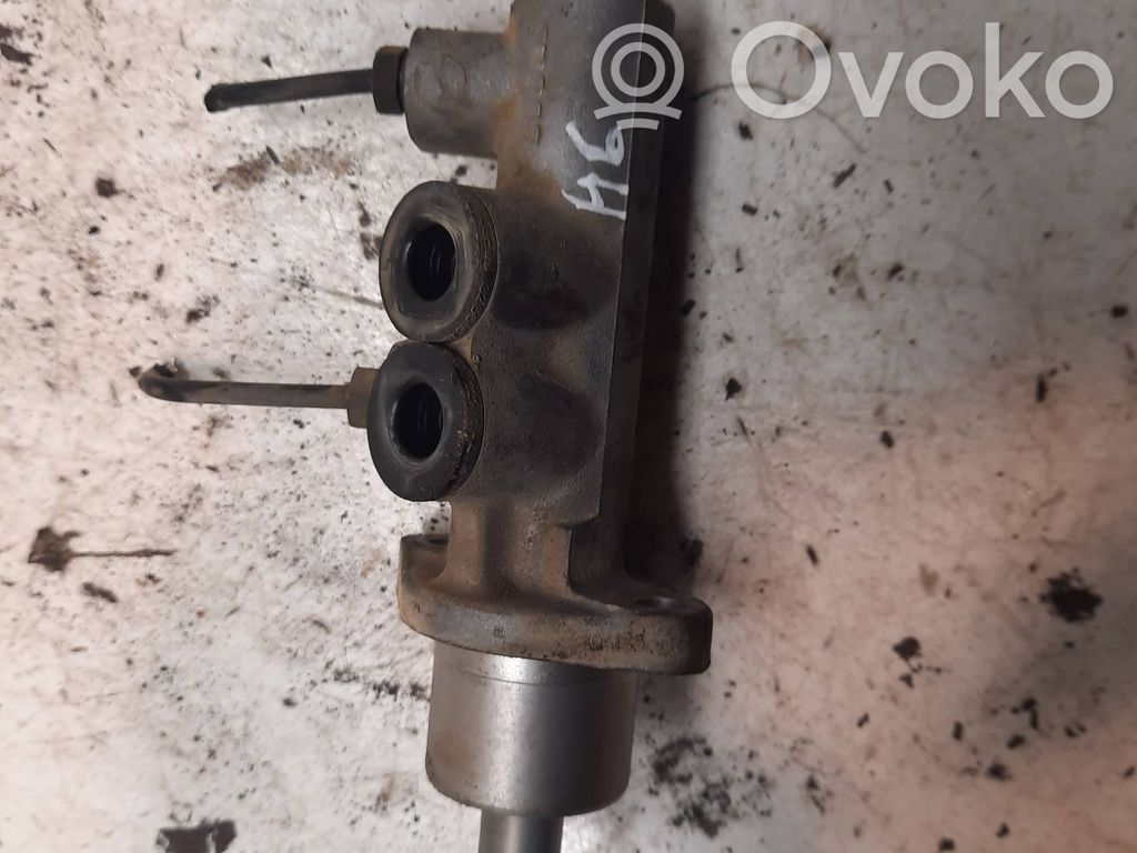 Audi A6 S6 C4 4A Pagrindinis stabdžių cilindriukas 
