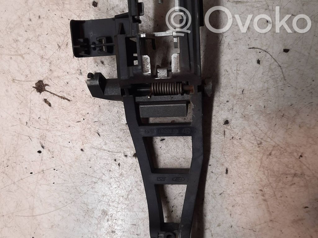Ford Focus Manecilla externa puerta trasera 