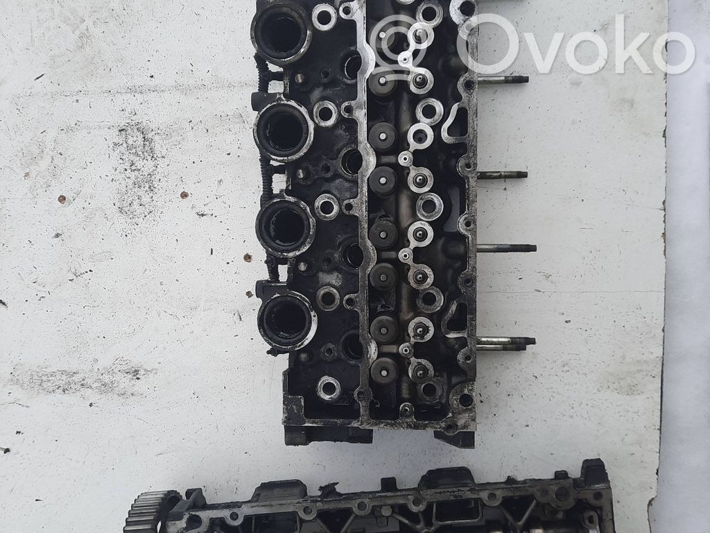 Peugeot 307 Engine head 