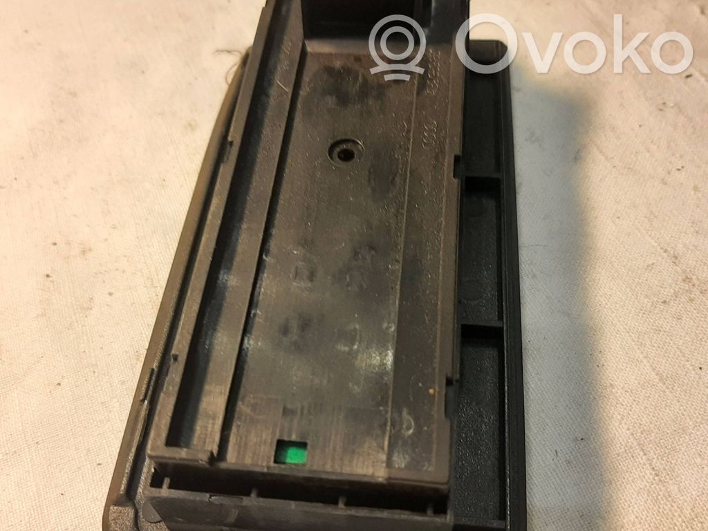 Electric window control switch   4B0959851