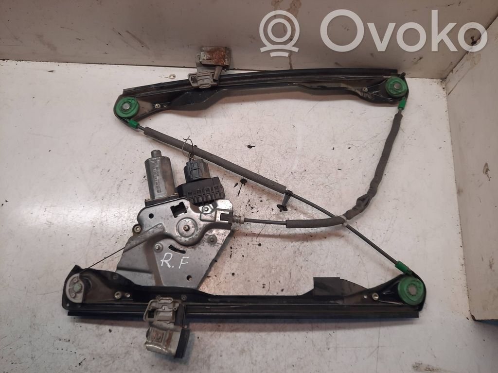 Ford Focus Front door window regulator with motor 