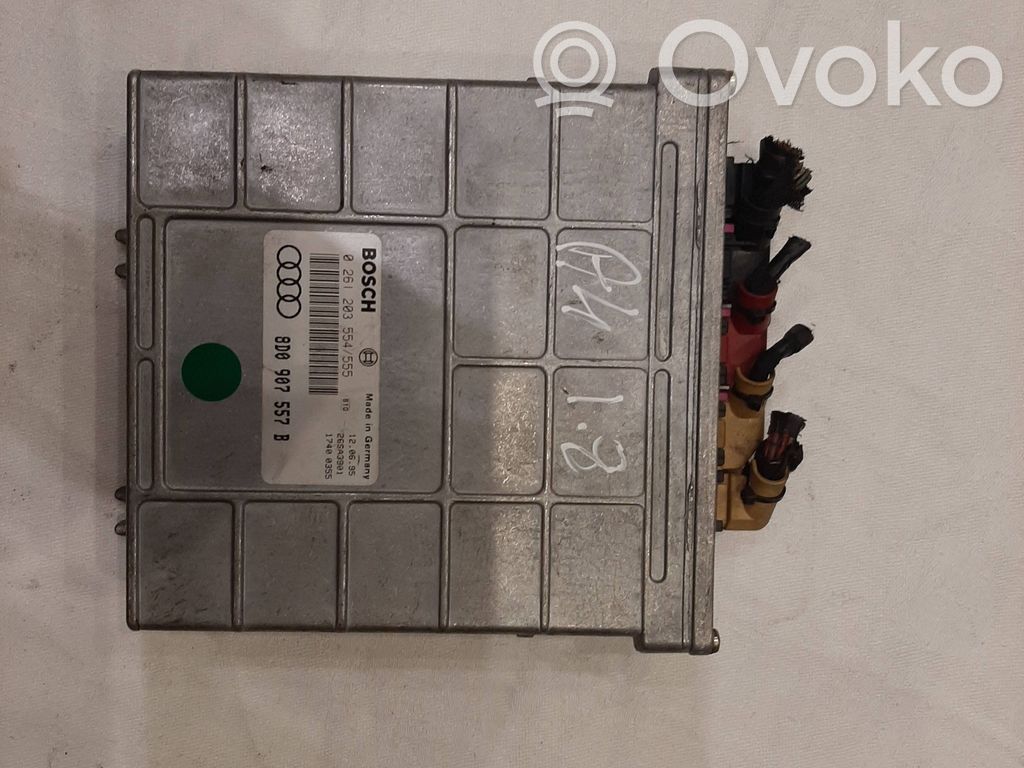 Engine control unit/module   8D0907557B,26SA3901,0261203554
