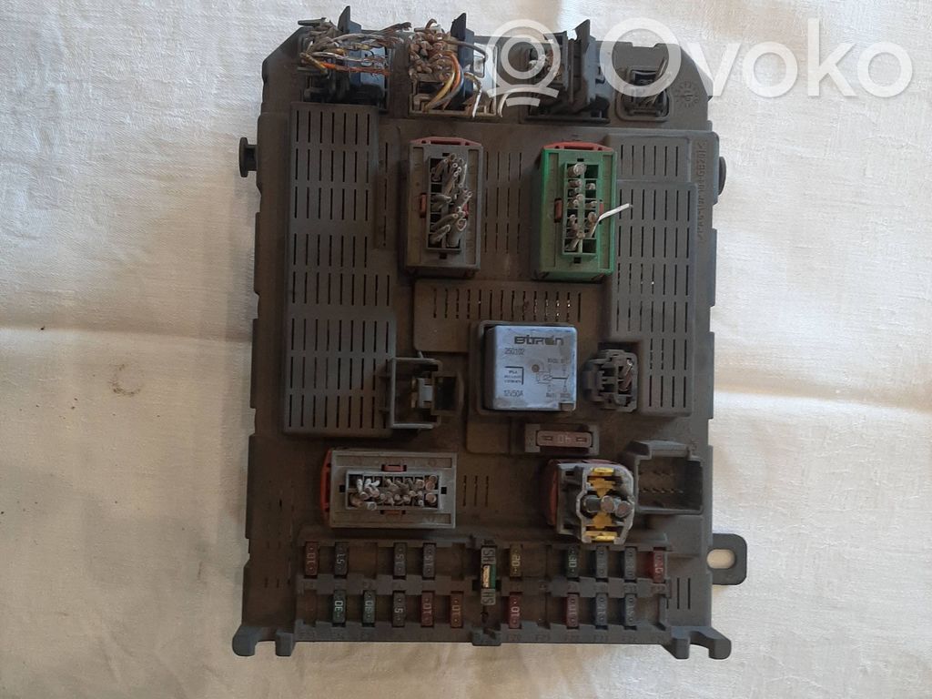 Citroen C5 Fuse module 
