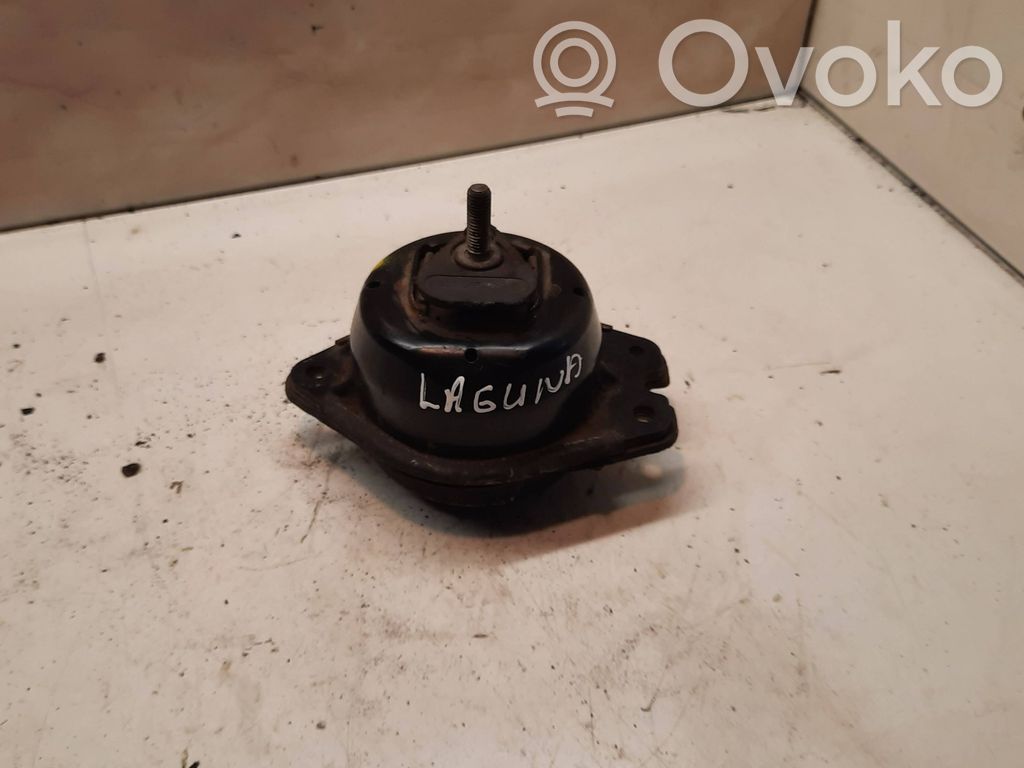 Renault Laguna II Engine mount bracket 