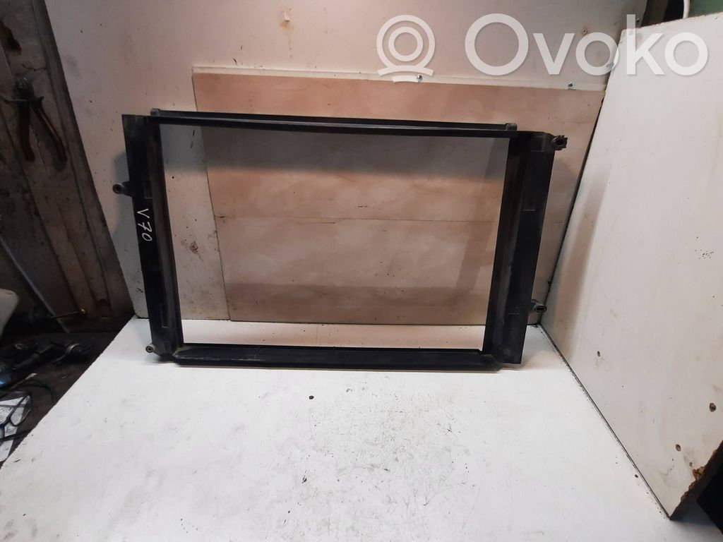 Volvo V70 Radiator trim 