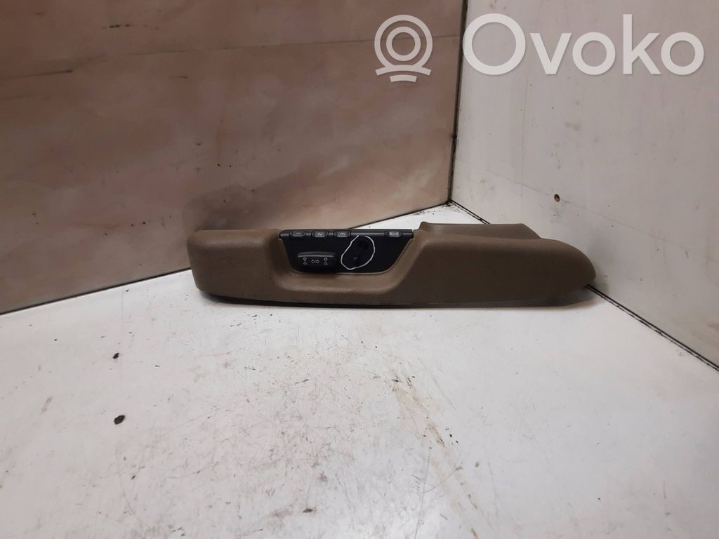 Volvo V70 Seat control switch 