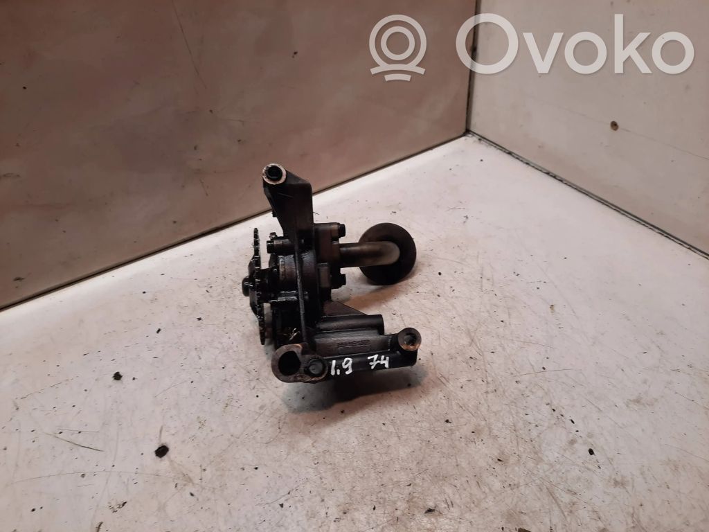 Volkswagen PASSAT B5.5 Bomba de aceite 
