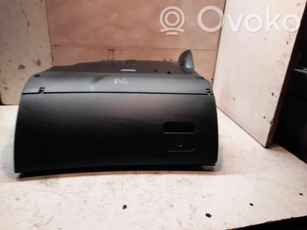 Audi A6 S6 C5 4B Handschuhfach 