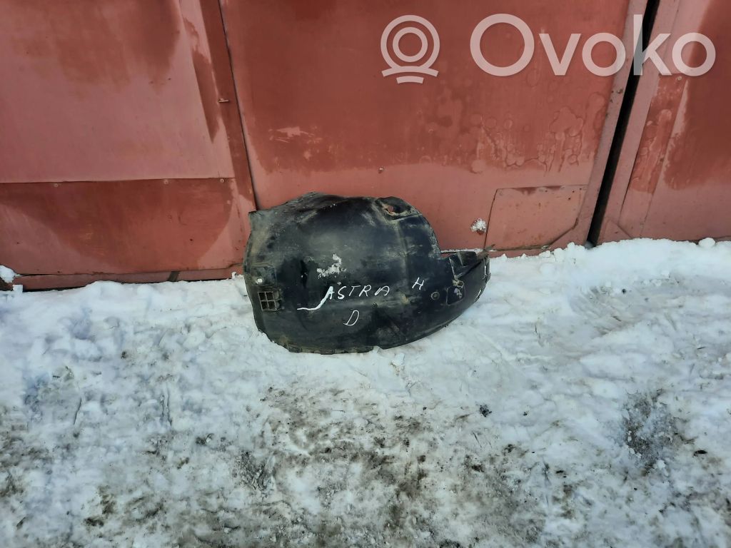 Opel Astra H Apakšspārns 