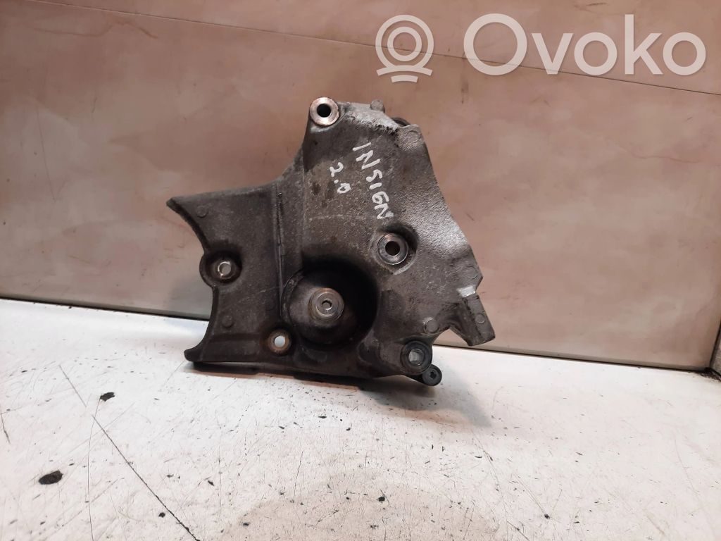 Opel Insignia A Engine mounting bracket 