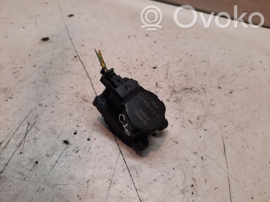 Citroen C4 I Air flap motor/actuator 