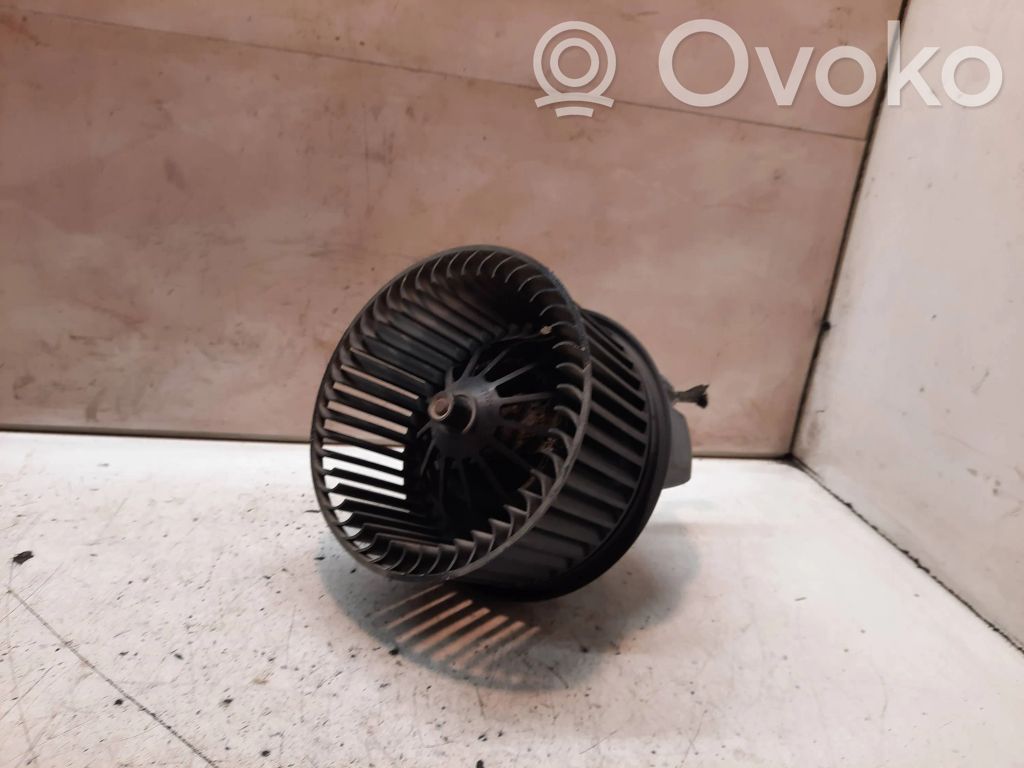 Ford Focus Mazā radiatora ventilators 