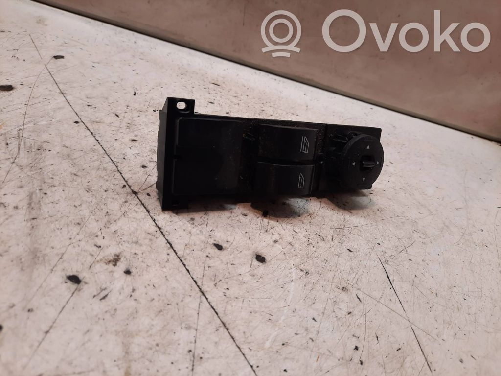 Ford Focus C-MAX Electric window control switch 