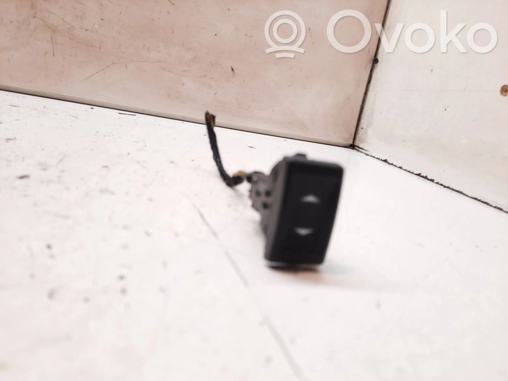 Ford Mondeo Mk III Electric window control switch 