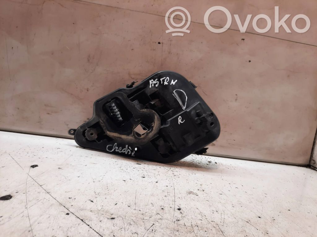Opel Astra H Takavalon polttimon suojan pidike 