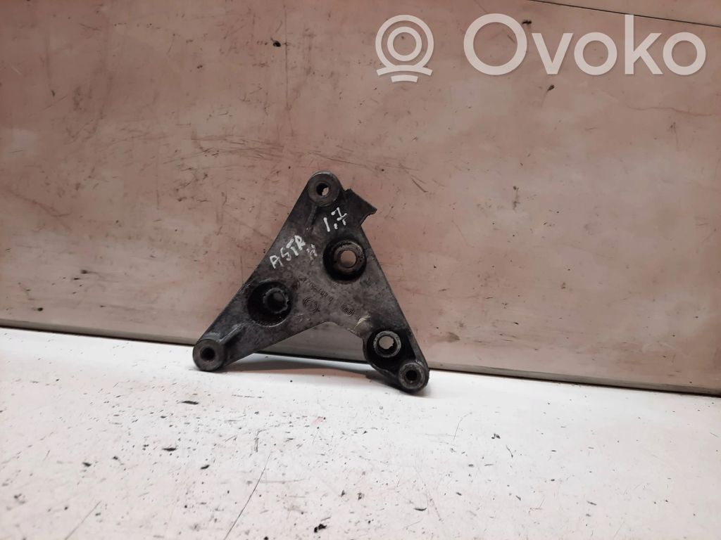Opel Astra H A/C compressor mount bracket 