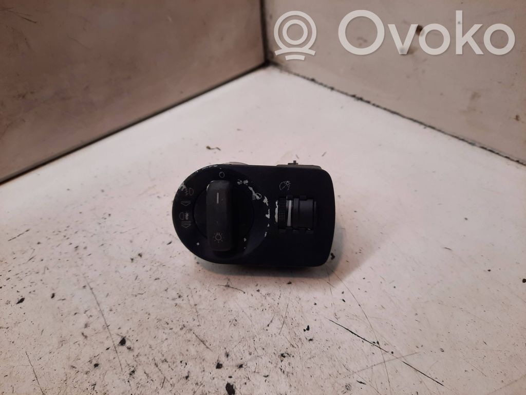 Audi A3 S3 8P Interrupteur d’éclairage 