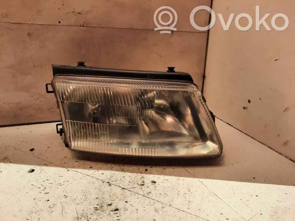 Volkswagen PASSAT B5 Headlight/headlamp 