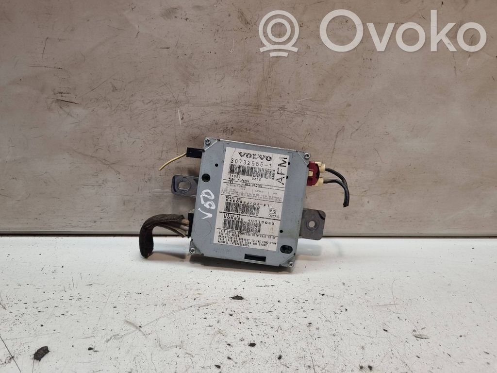 Volvo V50 Pystyantennivahvistin 