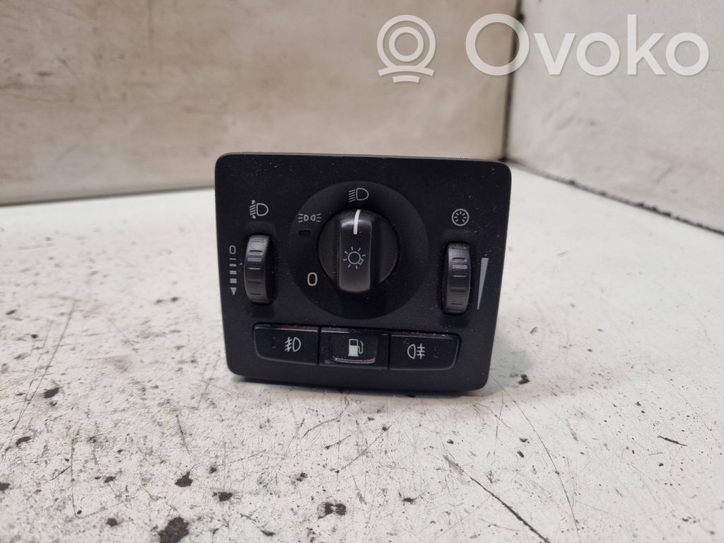 Light switch   19206,30669736,04W35T