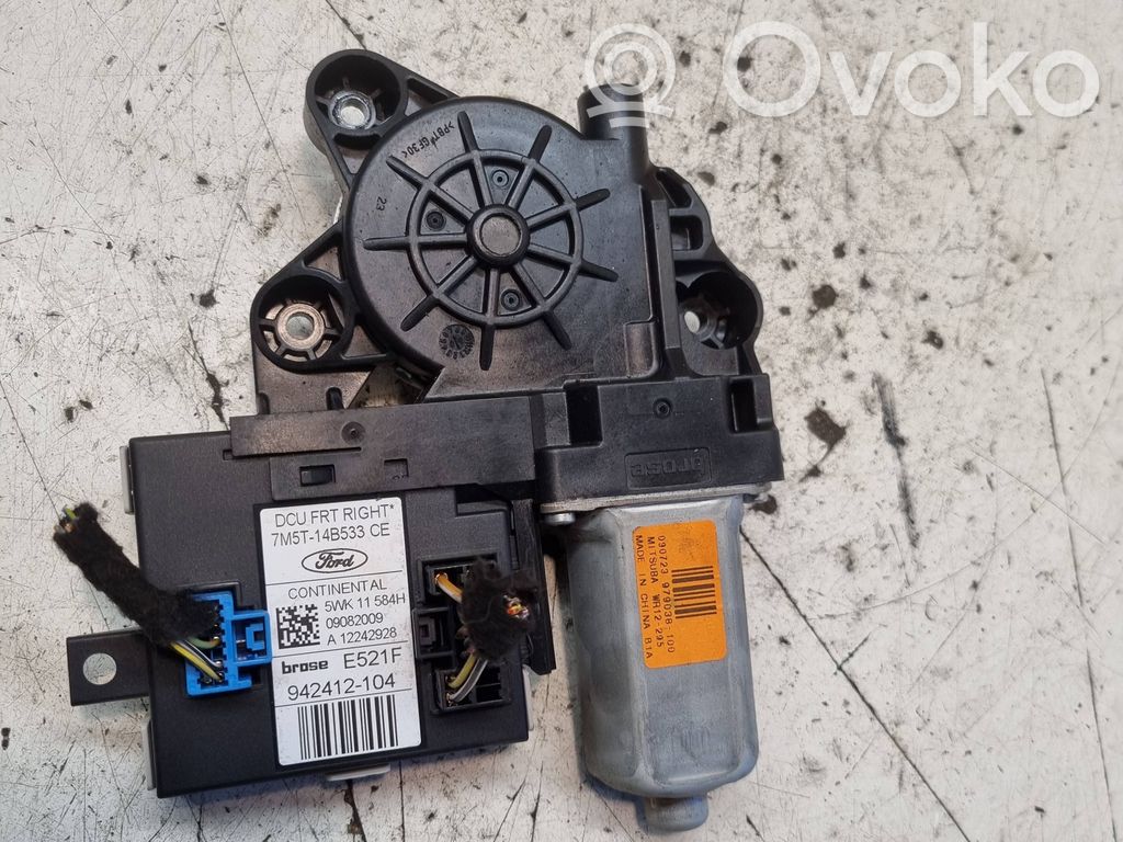 Ford Focus C-MAX Etuoven ikkunan nostomoottori 