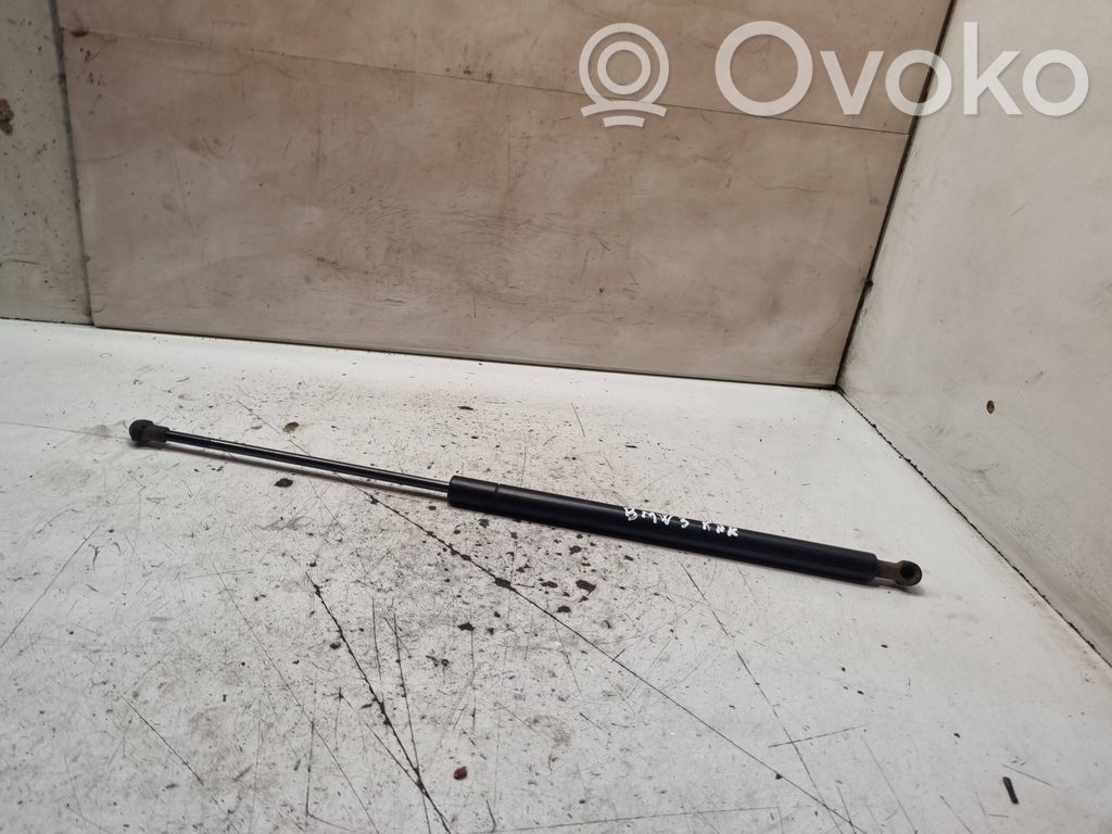 BMW 3 E46 Tailgate/trunk strut/damper 
