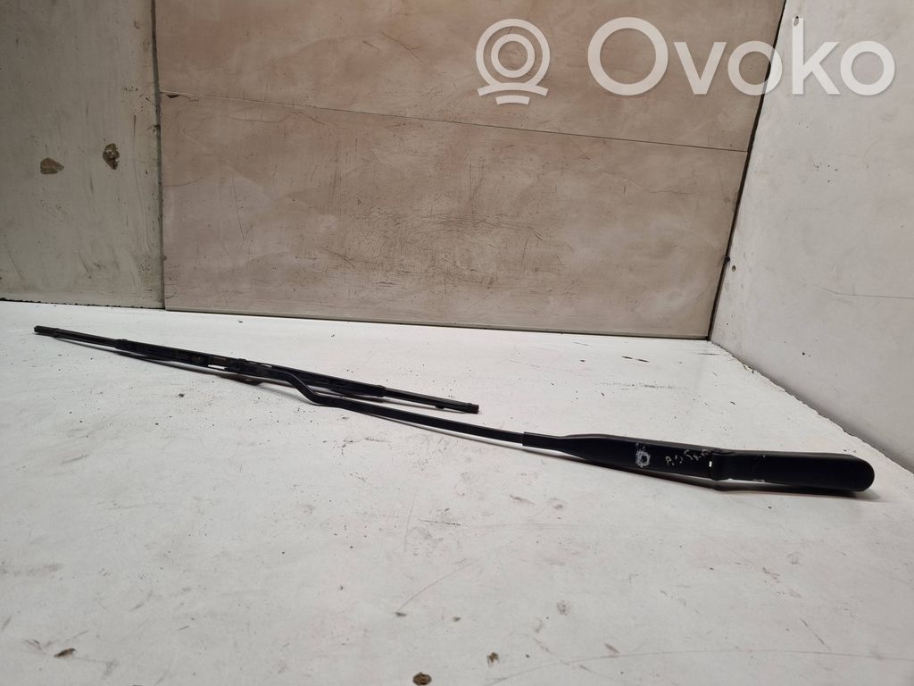 Opel Astra G Priekinio stiklo valytuvų kojelė 