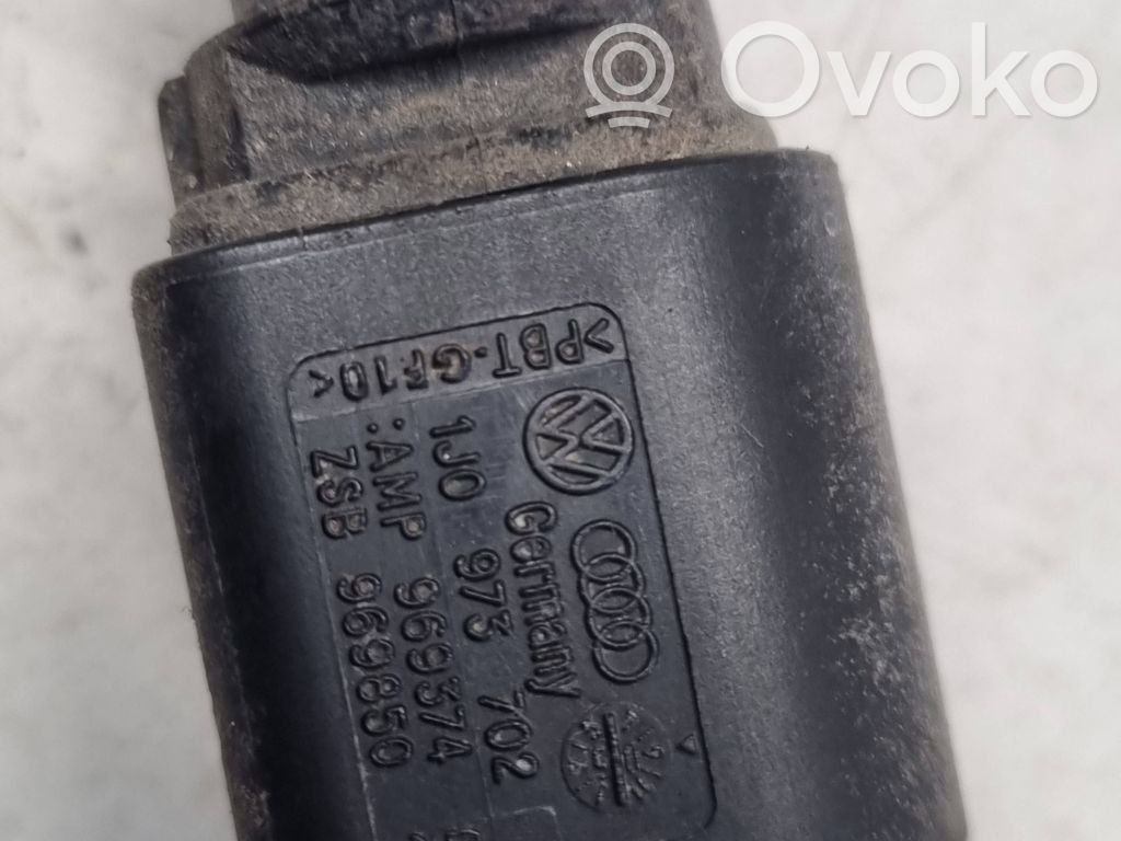 Volkswagen PASSAT B6 Ārējā temperatūras sensors 