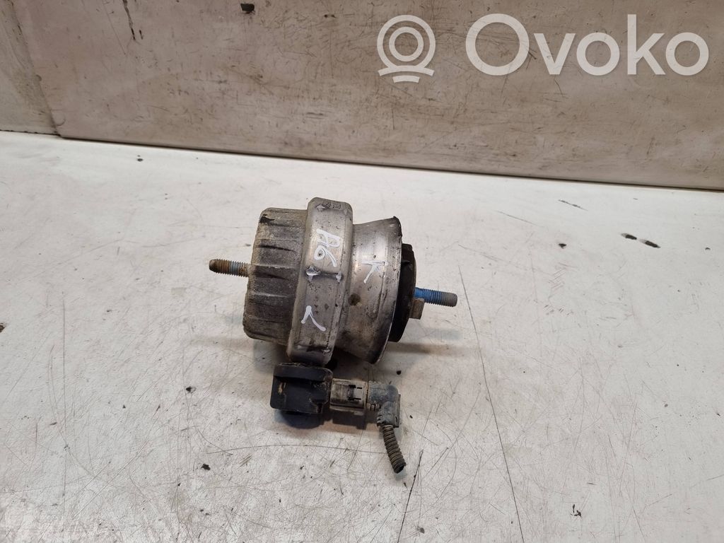 Audi A6 S6 C6 4F Engine mount bracket 