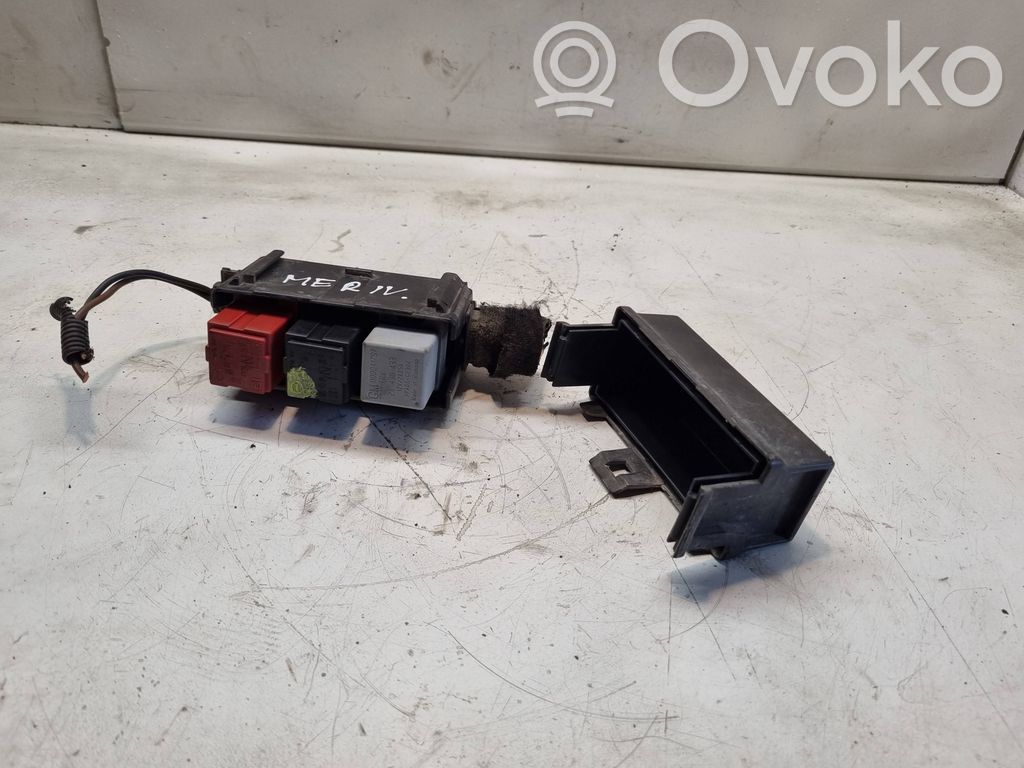 Opel Meriva A Sulakerasiasarja 