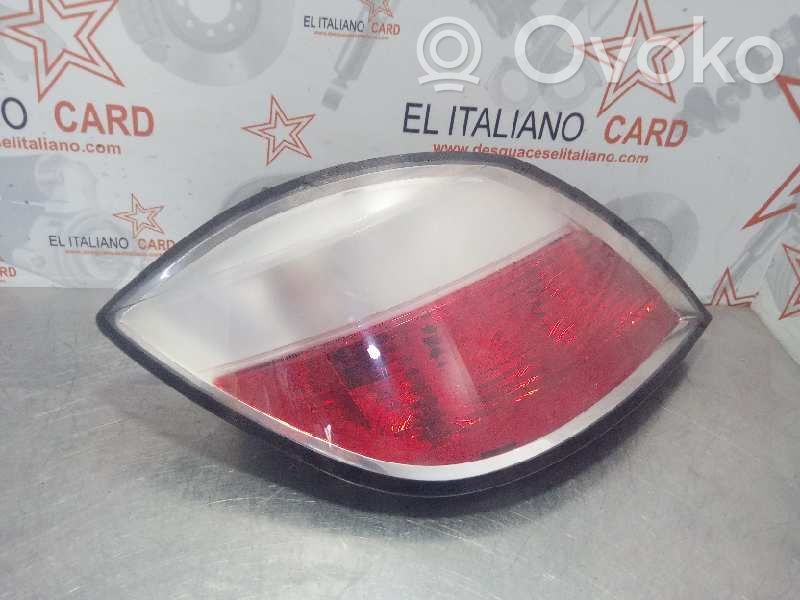 Rear/tail lights   5334