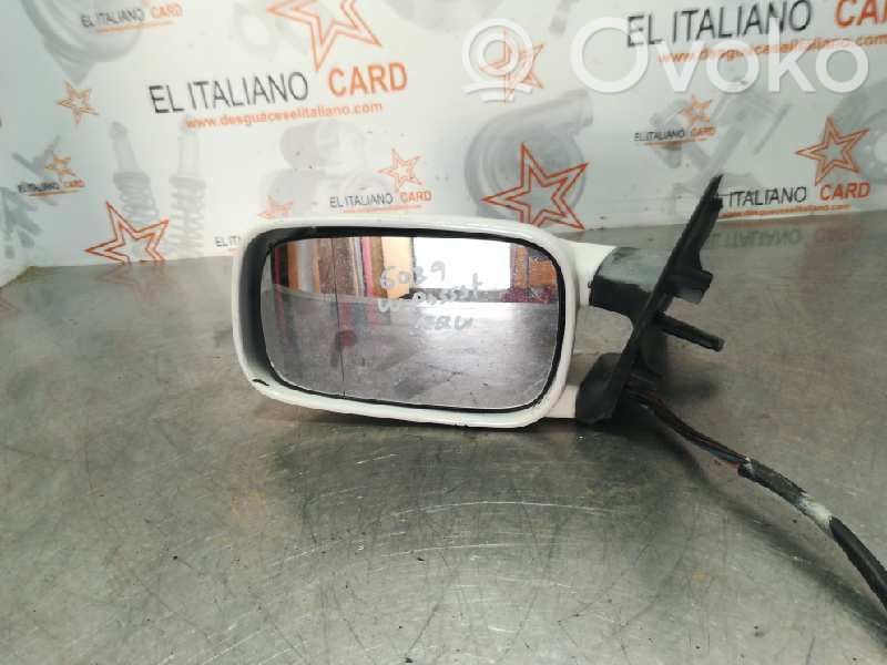 Volkswagen Passat Alltrack Front door electric wing mirror 
