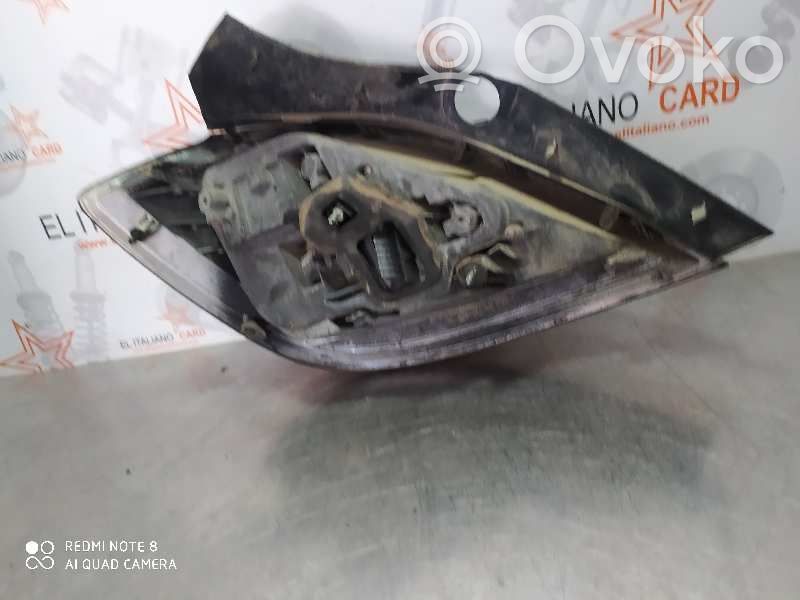 Opel Astra G Aizmugurējais lukturis virsbūvē 