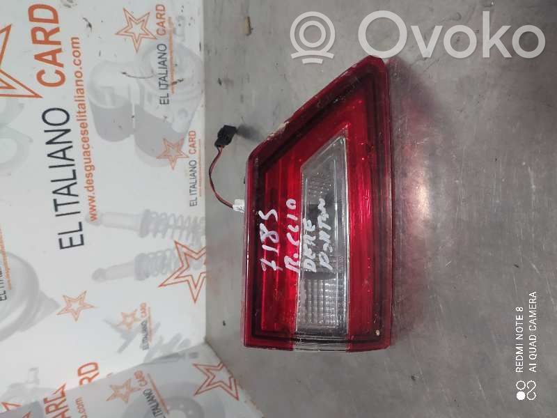 Renault Clio IV Takaluukun takavalot 