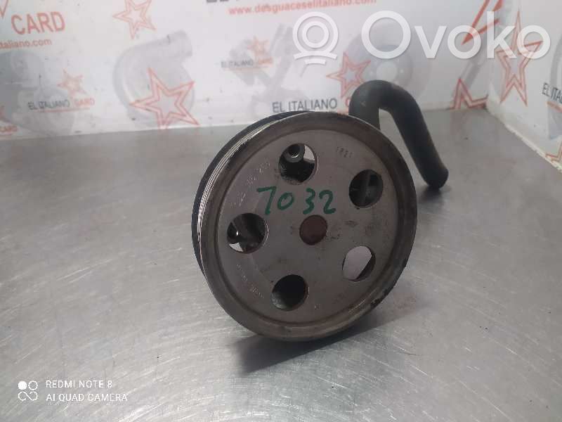 Ohjaustehostimen pumppu   7032